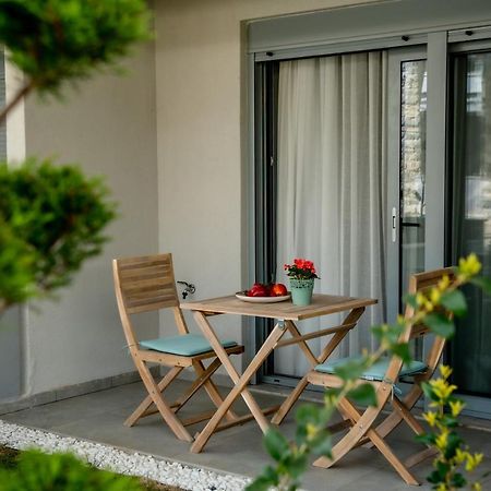 Itaka Studio Apartments - Halkidiki Suites Com Nikiti  Buitenkant foto