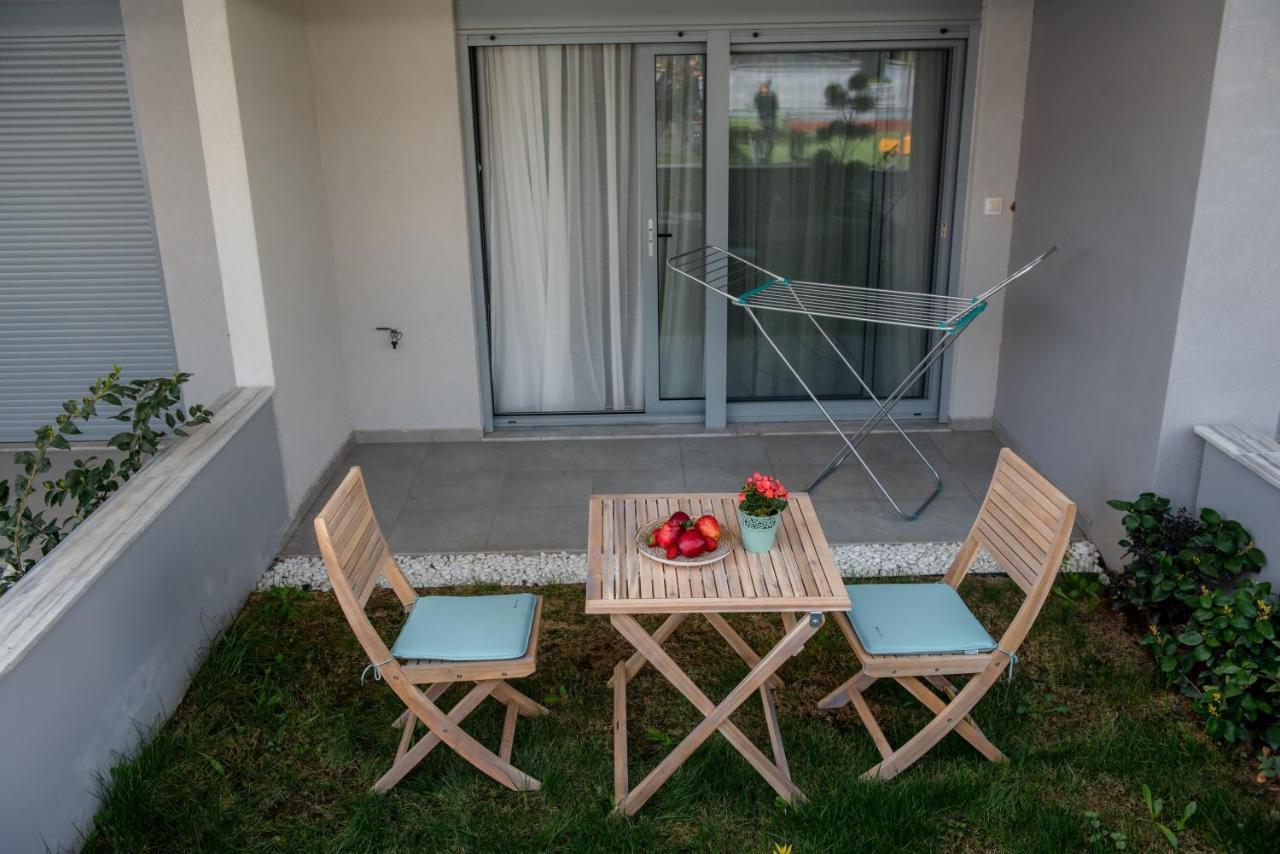 Itaka Studio Apartments - Halkidiki Suites Com Nikiti  Buitenkant foto