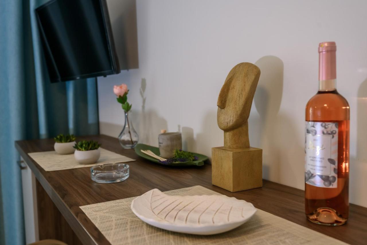 Itaka Studio Apartments - Halkidiki Suites Com Nikiti  Buitenkant foto